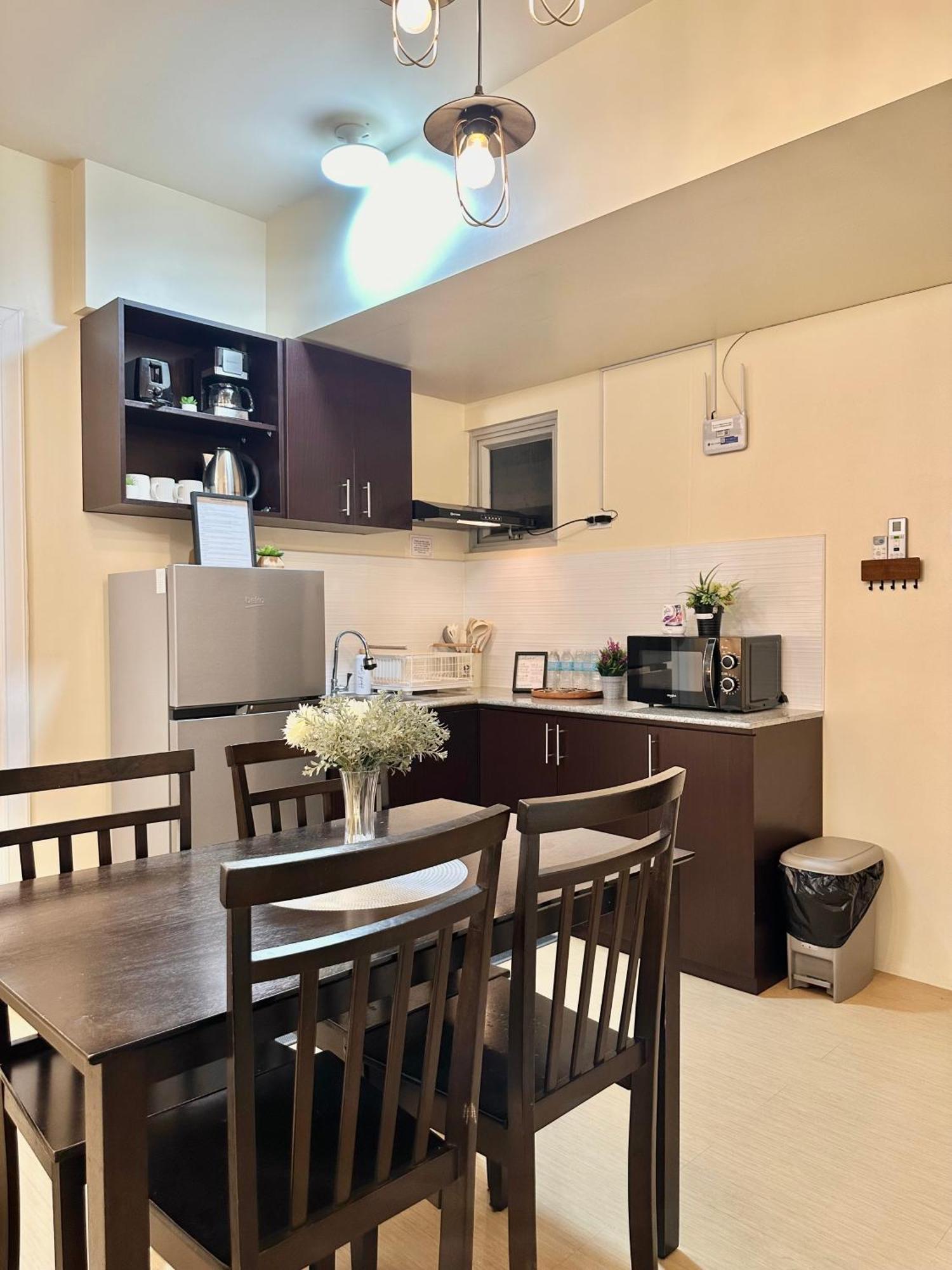 2-Bedroom Condo Unit With Balcony At Centrio Tower Beside Ayala Centrio Mall Downtown Cdo Cagayan de Oro Eksteriør billede
